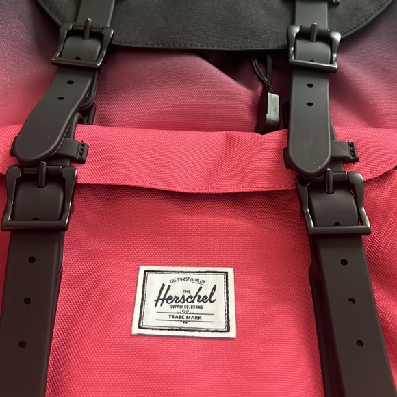 Herschel Little America Mid Backpack | Calypso Coral Gradient | Laptop Bag - Picture 8 of 10